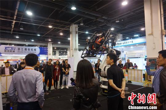 “2017中國機電交易博覽會”現(xiàn)場 張煜歡 攝 “2017中國機電交易博覽會”現(xiàn)場 張煜歡 攝