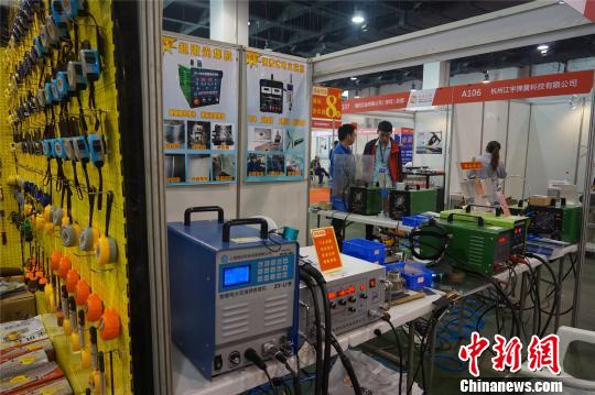 “2017中國機電交易博覽會”現(xiàn)場 張煜歡 攝 “2017中國機電交易博覽會”現(xiàn)場 張煜歡 攝